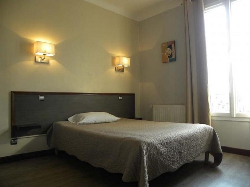Hotel Le Bellevue - Paris Porte D'Orleans Кашан Екстериор снимка